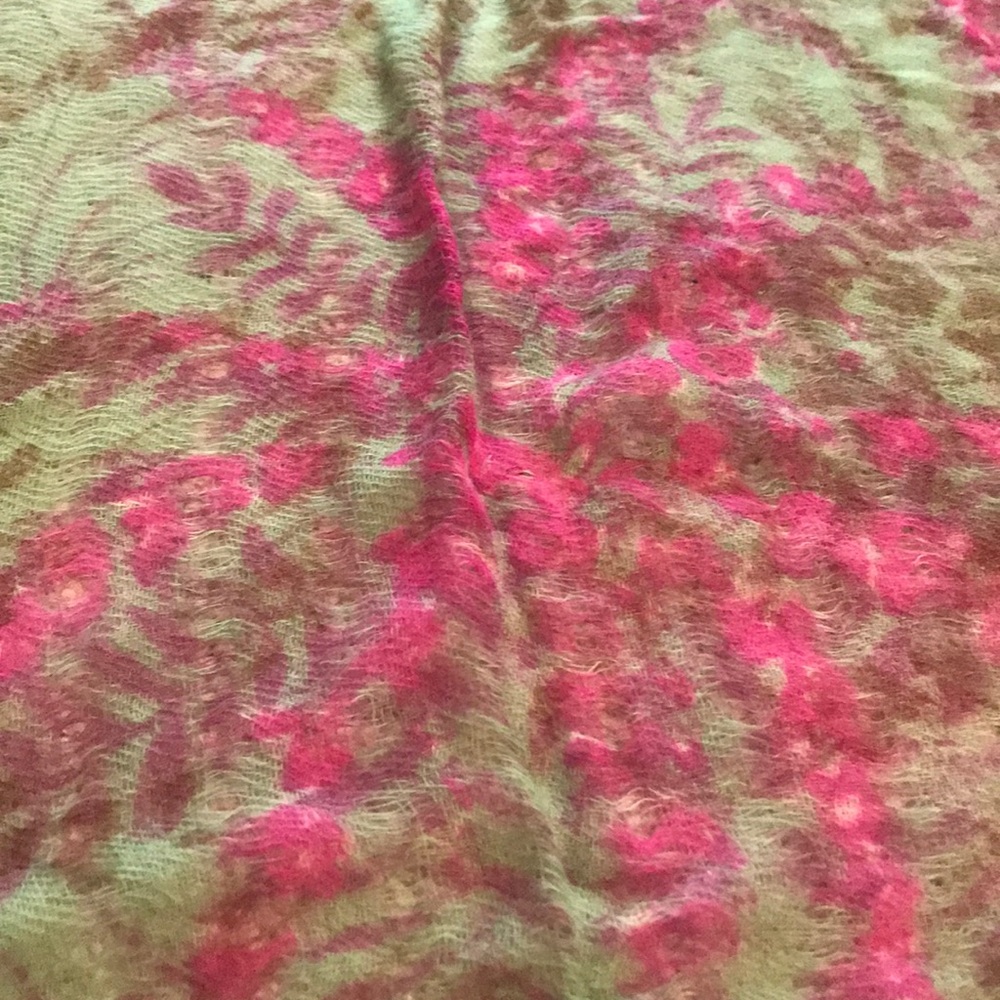 Beautiful Signet Wrap - Picture 3 of 10